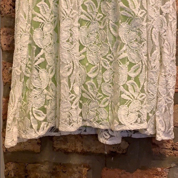 White and Green Lace Dress - Picture 3 of 4
